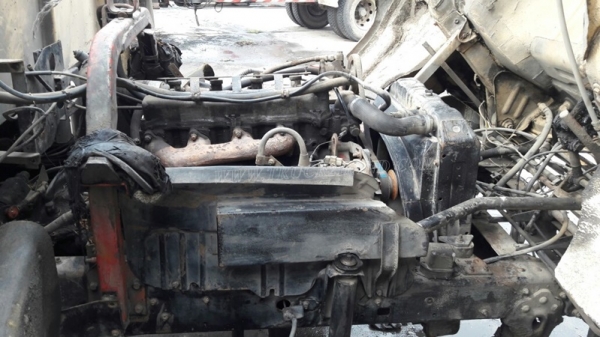 6 ล้อ HINO พื้นเรียบ FC174A   117 แรงม้า