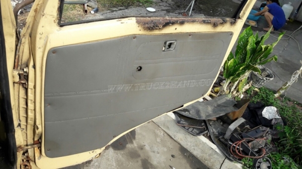 6 ล้อ HINO พื้นเรียบ FC174A   117 แรงม้า