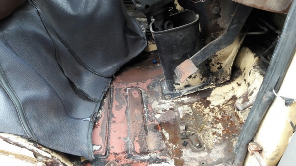 6 ล้อ HINO พื้นเรียบ FC174A   117 แรงม้า