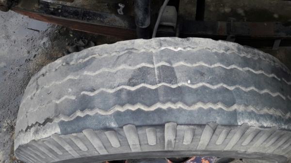 6 ล้อ HINO พื้นเรียบ FC174A   117 แรงม้า