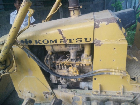 ขายรถแทรคเตอร์ KOMATSU D20PL-6 ตีนเป็ดกว้าง 90 ซม.ราคา 160000