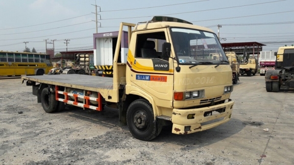 6 ล้อ HINO พื้นเรียบ ขนาด 120 แรงม้า ใช้แก๊ซ CNG ลงเล่มเรียบร้อย