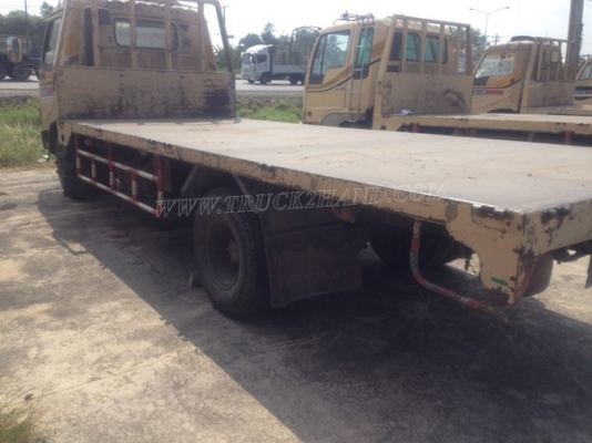 6 ล้อ HINO พื้นเรียบ