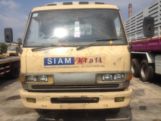 6 ล้อ HINO พื้นเรียบ