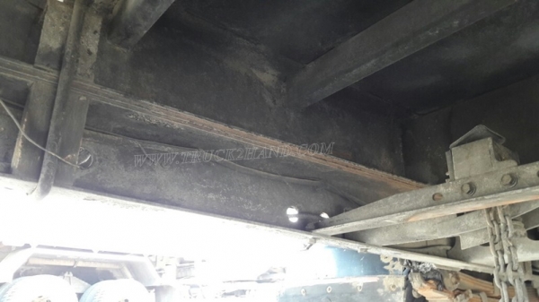 6 ล้อ HINO พื้นเรียบ