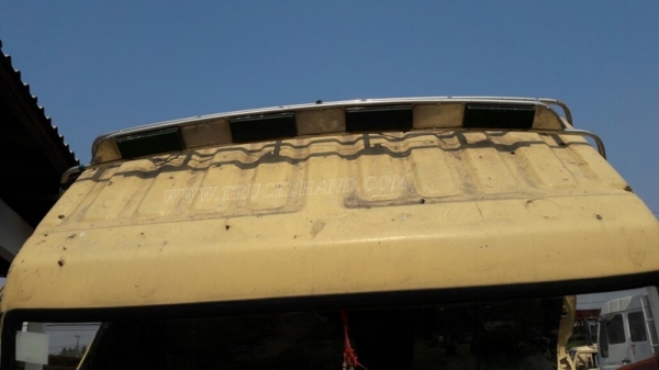 6 ล้อ HINO พื้นเรียบ