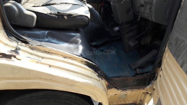 6 ล้อ HINO พื้นเรียบ