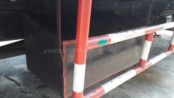 6 ล้อ HINO พื้นเรียบ