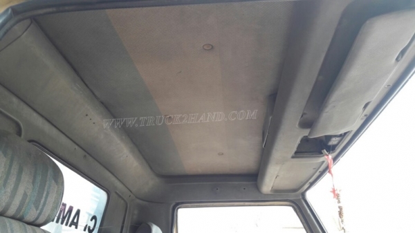 6 ล้อ HINO พื้นเรียบ