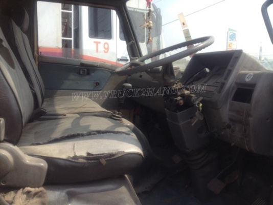 6 ล้อ HINO พื้นเรียบ