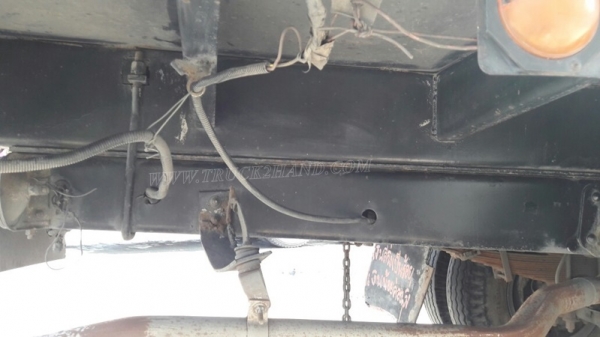 6 ล้อ HINO พื้นเรียบ