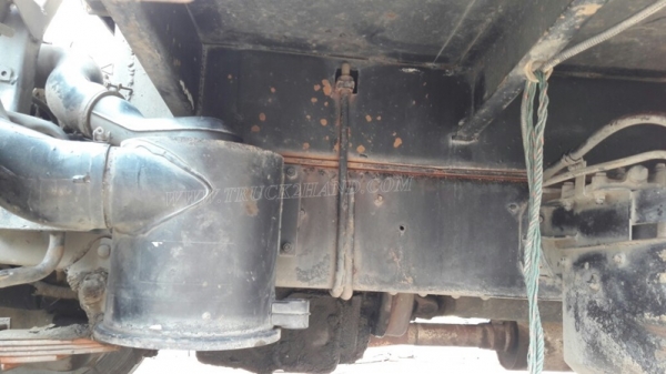 6 ล้อ HINO พื้นเรียบ