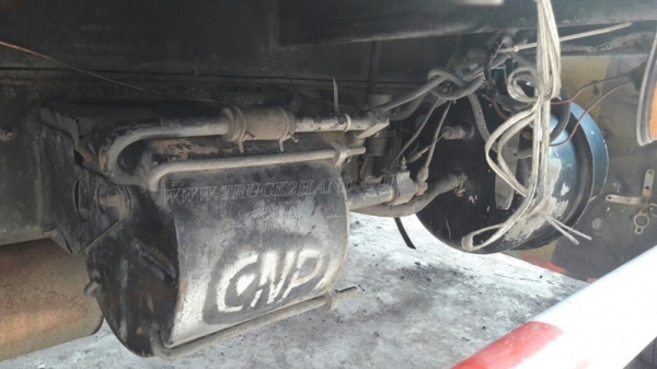 6 ล้อ HINO พื้นเรียบ