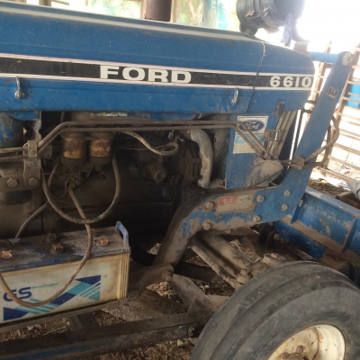 ขายรถไถ FORD รุ่น5500ราคา255000บาทโทร0862465934