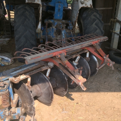 ขายรถไถ FORD รุ่น5500ราคา255000บาทโทร0862465934 ขายรถไถ FORD รุ่น5500ราคา255000บาทโทร0862465934