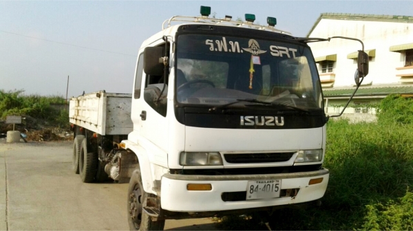 ขายคับสิบล้ออีสุ195เเรงปี39คัดซีเพลาเดียวทำ2เพลา