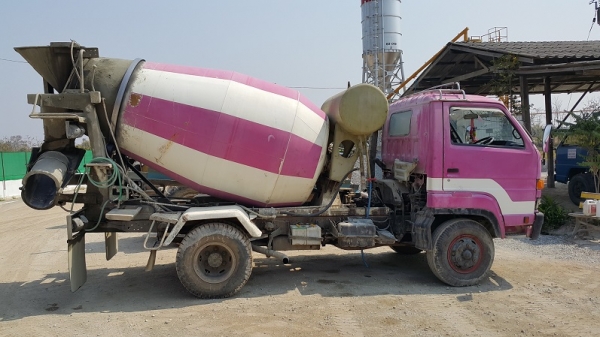 ขายรถโม่ปูน 3คิว 195แรง