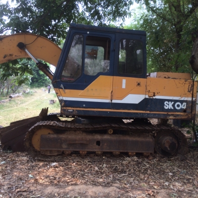 ขายรถแบ็คโฮโกเบ100รุ่น2ราคา45000บาทโทร0862465934