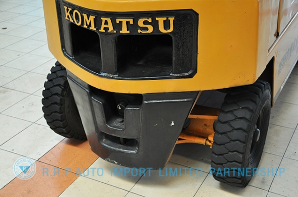 ขายรถโฟล์คลิฟท์มือสอง KOMATSU รุ่น FG20-100266 ราคา 155,000 บาท นำเข้าจากประเทศญี่ปุ่น 100\% ไม่เคยใช้งานในประเทศไทย