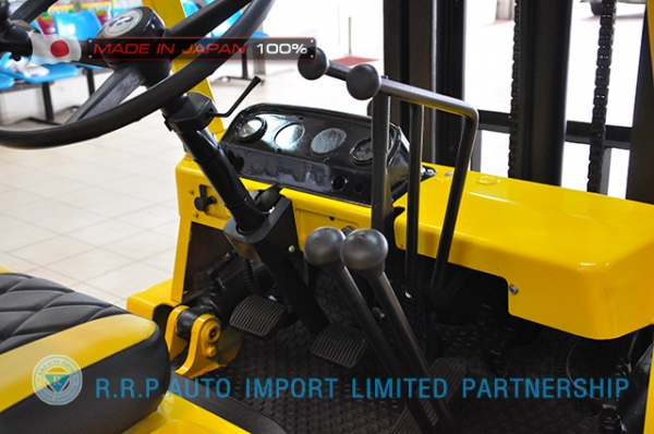 ขายรถโฟล์คลิฟท์มือสอง KOMATSU รุ่น FG20-100266 ราคา 155,000 บาท นำเข้าจากประเทศญี่ปุ่น 100\% ไม่เคยใช้งานในประเทศไทย