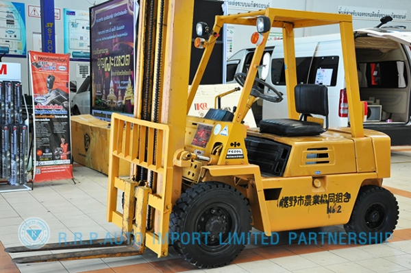 ขายรถโฟล์คลิฟท์มือสอง KOMATSU รุ่น FG20-100266 ราคา 155,000 บาท นำเข้าจากประเทศญี่ปุ่น 100\% ไม่เคยใช้งานในประเทศไทย
