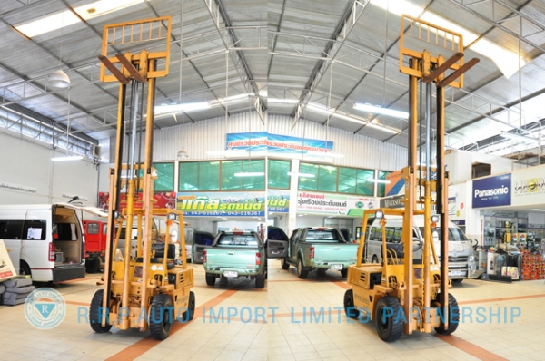 ขายรถโฟล์คลิฟท์มือสอง KOMATSU รุ่น FG20-100266 ราคา 155,000 บาท นำเข้าจากประเทศญี่ปุ่น 100\% ไม่เคยใช้งานในประเทศไทย