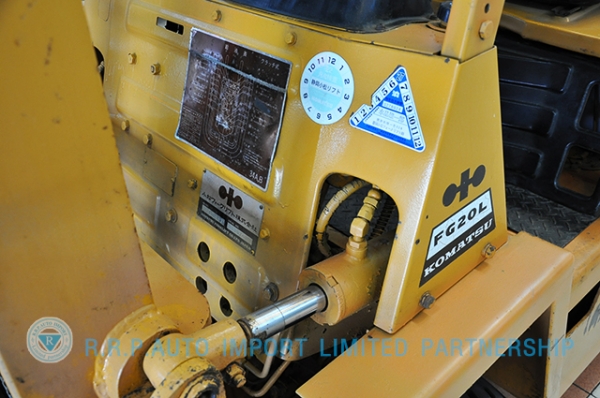 ขายรถโฟล์คลิฟท์มือสอง KOMATSU รุ่น FG20-100266 ราคา 155,000 บาท นำเข้าจากประเทศญี่ปุ่น 100\% ไม่เคยใช้งานในประเทศไทย