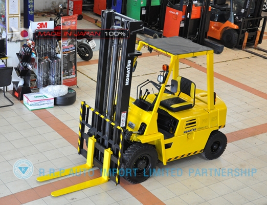 ขายรถโฟล์คลิฟท์มือสอง KOMATSU รุ่น FG20-100266 ราคา 155,000 บาท นำเข้าจากประเทศญี่ปุ่น 100\% ไม่เคยใช้งานในประเทศไทย