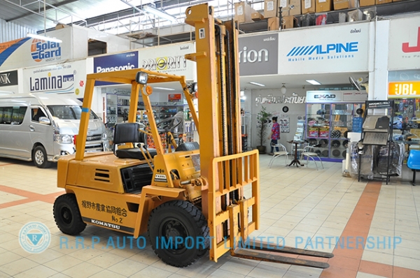 ขายรถโฟล์คลิฟท์มือสอง KOMATSU รุ่น FG20-100266 ราคา 155,000 บาท นำเข้าจากประเทศญี่ปุ่น 100\% ไม่เคยใช้งานในประเทศไทย