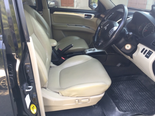 สีดำ เครื่องดีเซล 178แรงม้า" Pajero Sport 2.5GT 2011 สีดำ ขับ2ล้อ เกียร์ออโต้ เบาะคู่หน้าปรับไฟฟ้า ไมล์1แสน เพิ่มปรับเสียงที่พวงมาลัย รถเดิมๆไม่มีชน ช่างมาดูได้ก่อนตัดสินใจ เอกสารครบพร้อมโอน สีดำ เครื่องดีเซล 178แรงม้า" Pajero Sport 2.5GT 2011 สีดำ ขับ2ล้อ เกียร์ออโต้ เบาะคู่หน้าปรับไฟฟ้า ไมล์1แสน เพิ่มปรับเสียงที่พวงมาลัย รถเดิมๆไม่มีชน ช่างมาดูได้ก่อนตัดสินใจ เอกสารครบพร้อมโอน