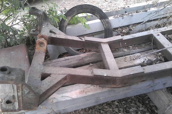 ขายตามสภาพตัวดันหน้า6600ฟอดร์มีอยู่2ชิ้น ขายตามสภาพตัวดันหน้า6600ฟอดร์มีอยู่2ชิ้น