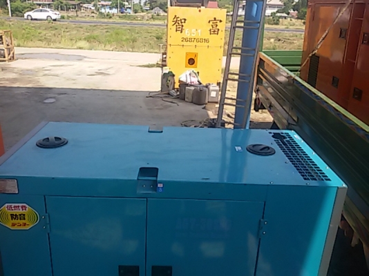 ขายเครื่องปั่นไฟรุ่นใหม่ ขนาด25kvaพร้อมตู้เก็บเสียงเทนอก