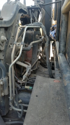 รถอีซูซุ 10 ล้อ หัวลาก GXZ  270 แรงม้า. ปี 47.  ( ขาย เฉพาะหัว. )   สนใจติดต่อ   081 - 6079515