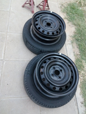 กะทะล้อ ขนาด 4 รู 100 พร้อมยาง มิชิลิน 175/65R15 ขอบ 15 มี 2 ล้อ tel.081-427-3941 ไอดีไลน์ 0814273941 กะทะล้อ ขนาด 4 รู 100 พร้อมยาง มิชิลิน 175/65R15 ขอบ 15 มี 2 ล้อ tel.081-427-3941 ไอดีไลน์ 0814273941