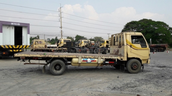 6 ล้อ HINO พื้นเรียบ รถfc114  120 แรงม้า