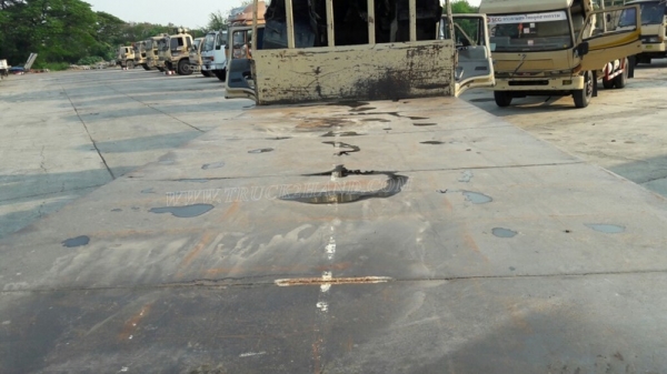 6 ล้อ HINO พื้นเรียบ