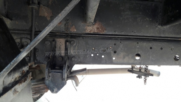 6 ล้อ HINO พื้นเรียบ