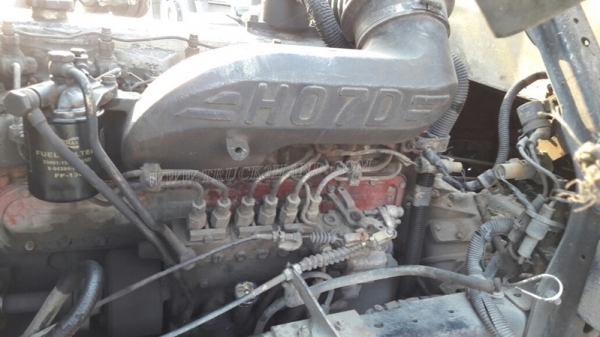 6 ล้อ HINO พื้นเรียบ