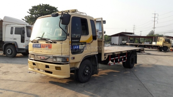 6 ล้อ HINO พื้นเรียบ