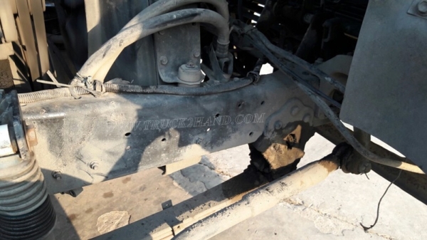 6 ล้อ HINO พื้นเรียบ