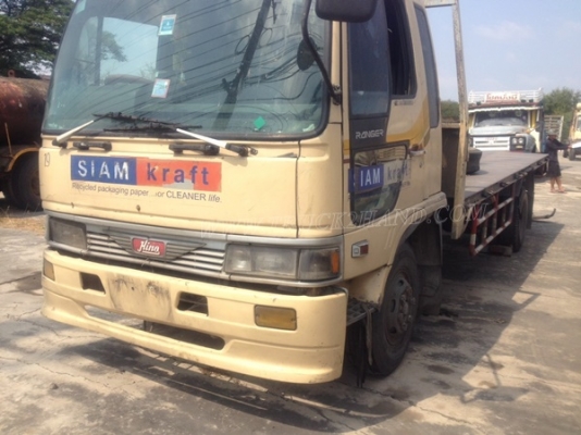 6 ล้อ HINO พื้นเรียบ