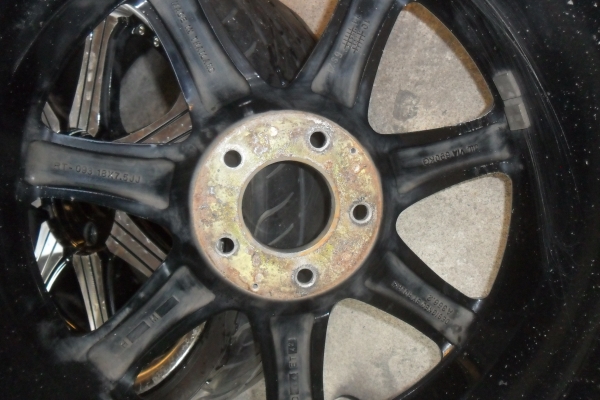 ล้อแม็ก18นิ้ว5รู114 พร้อมยาง สวยๆ 4 ล้อ ราคา 7900 บาท