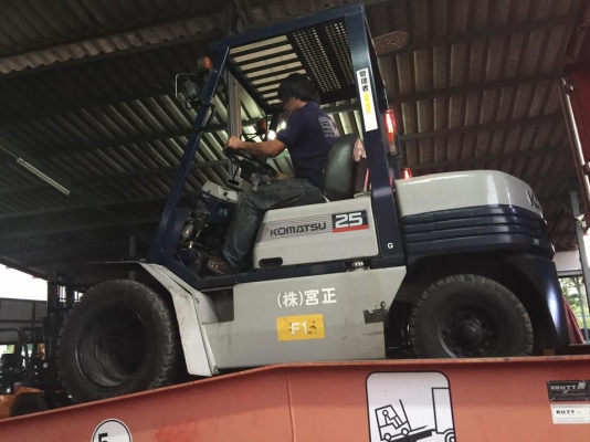 ขาย ฟอล์คลิฟต์ 2.5 ตัน KOMATSU FG25-11 รถมือ 2 นำเข้าจากญี่ปุ่น ขาย ฟอล์คลิฟต์ 2.5 ตัน KOMATSU FG25-11 รถมือ 2 นำเข้าจากญี่ปุ่น