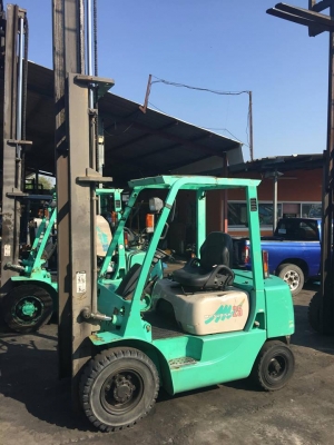 ขาย ฟอล์คลิฟต์ 2.5 ตัน MITSUBISHI FD25 รถมือ 2 นำเข้าจากญี่ปุ่น  เสา 4.5 เมตร