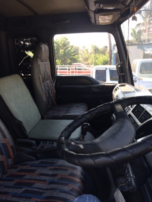 ขาย6ล้อISUZU DECA ปี41 ตู้10บานยาว7.2ม.