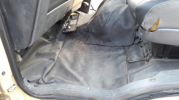 6 ล้อ HINO พื้นเรียบ รถfc114 120 แรงม้า