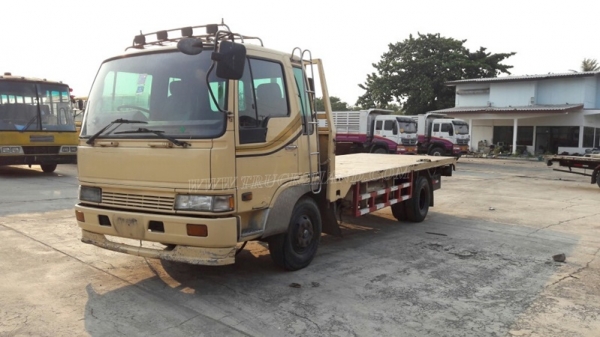 6 ล้อ HINO พื้นเรียบ รถfc114 120 แรงม้า