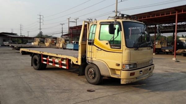 6 ล้อ HINO พื้นเรียบ รถfc114 120 แรงม้า