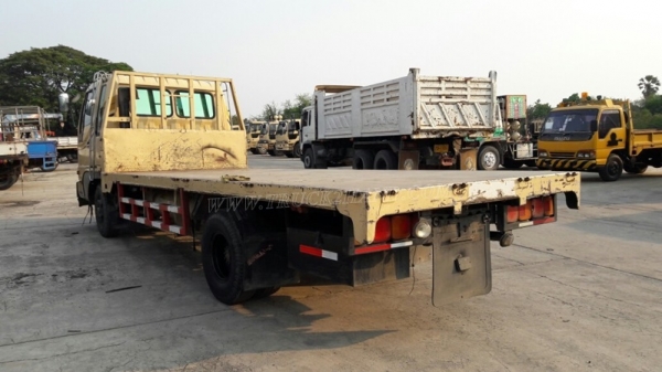 6 ล้อ HINO พื้นเรียบ รถfc114 120 แรงม้า
