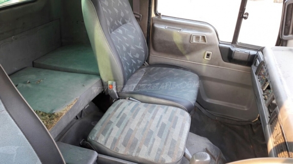 6 ล้อ HINO พื้นเรียบ รถfc114 120 แรงม้า